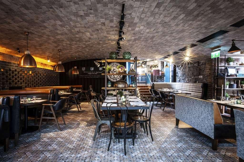 The Address Connolly Hotel Bray Restoran gambar